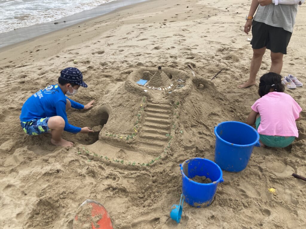 Camp Happy campers 2 sandcastles